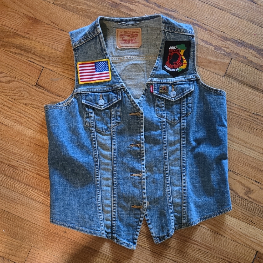 Womens Vintage Levi Jean Vest With Patches